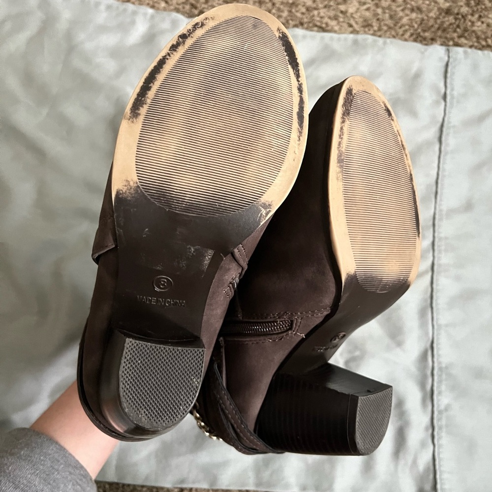Charlotte Russe Brown Ankle Booties with Chunky Heel - Picture 5 of 8